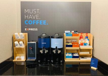 Holiday Inn Express and Suites, an IHG - 16
