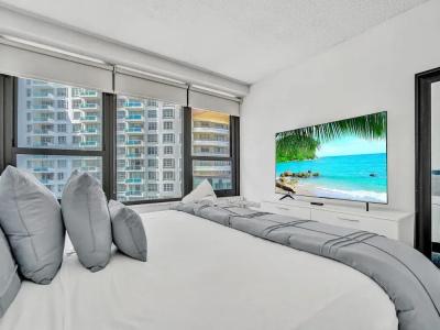 The Alexander All Suites - 245