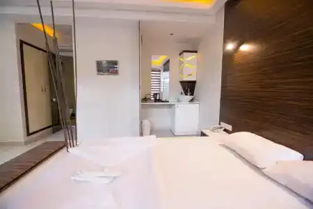 Element Suites - 52