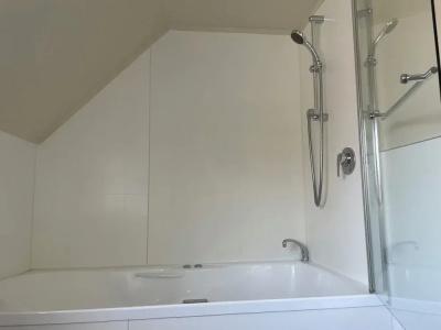 Allan Court - 72