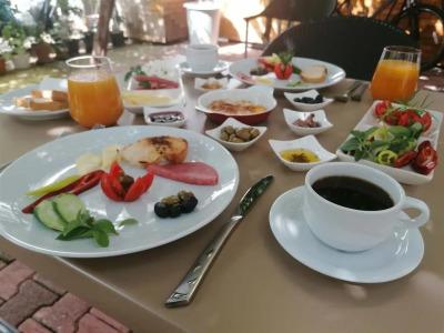 Cobanoglu - 0