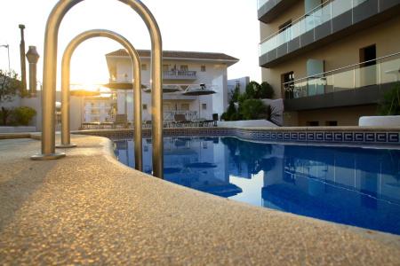 Petit Palau - Adults Only - 17