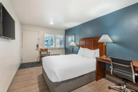Best Western Plus Clocktower Inn - 126