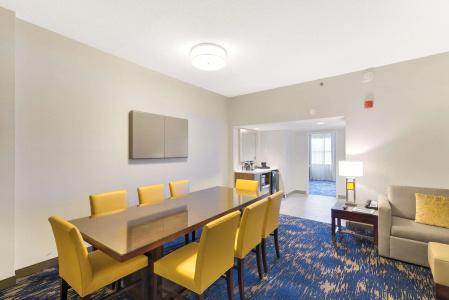 Embassy Suites by Hilton Old Town - 5