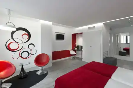 Eurostars Central - 9