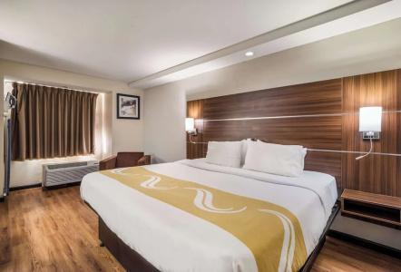 Quality Inn & Suites Fort Gordon - 34