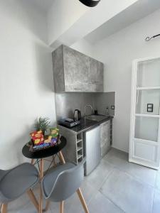 Zoumis Studios - 230
