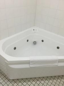 Best Western Cattle City Motor Inn - 19