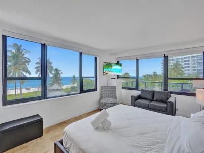 The Alexander All Suites - 485