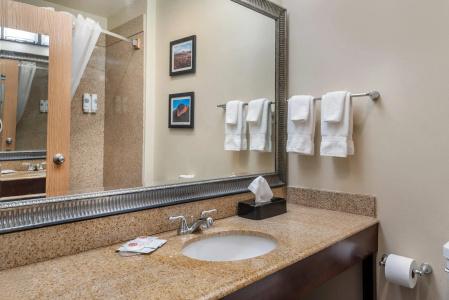 Comfort Inn & Suites - 78