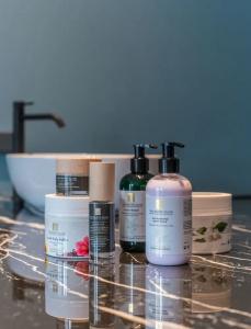 Pinacota Suites Athens - 147