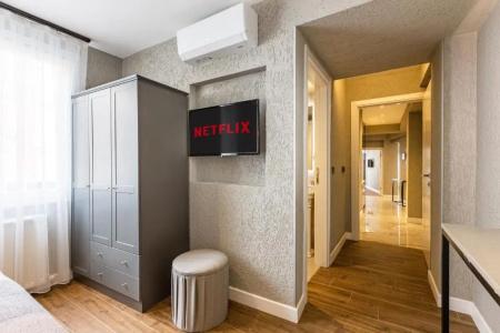 Seraglio & Suites - 131