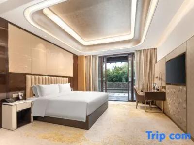 East Tai Lake Grand - 101