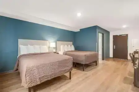 WoodSpring Suites Doral Miami Airport - 32