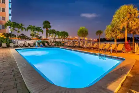 Winter the Dolphins Beach Club, Ascend Collection - 19