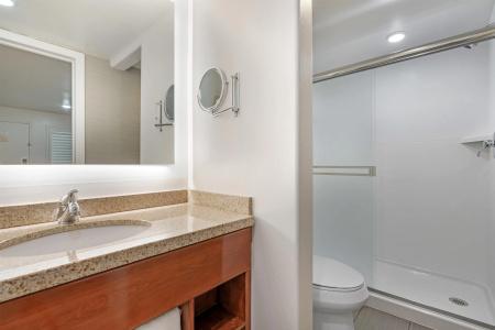 Best Western Plus Clocktower Inn - 69