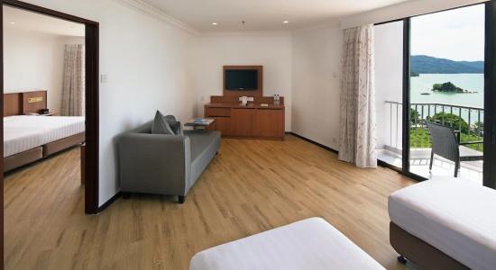 The Bayview Beach - 123