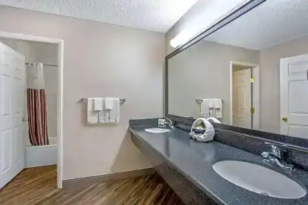 La Quinta Inn by Wyndham Tucson East - 23