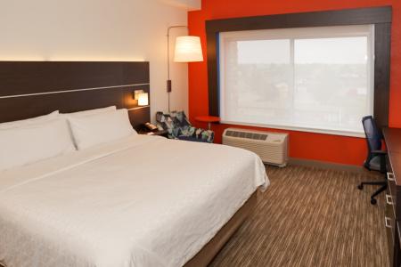 Holiday Inn Express & Suites - Aurora Medical Campus, An Ihg - 31