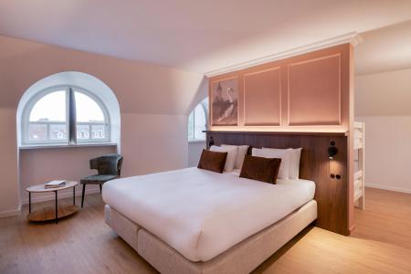 Golden Tulip de’ Medici - 51