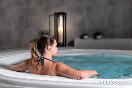 Du Roi & Spa By Sowell Collection - 14