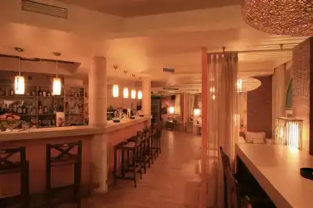 Blue Orange Beach Resort - 11