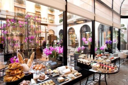 Four Seasons George v Paris - 13