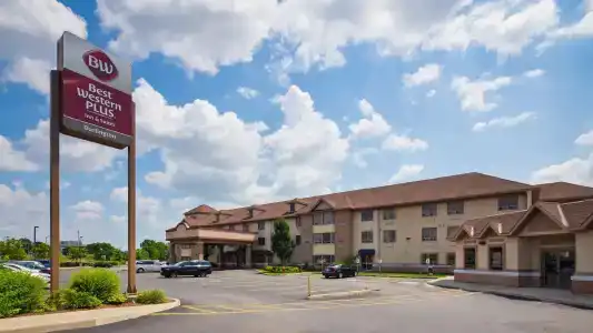 Best Western Plus Inn & Suites - 36