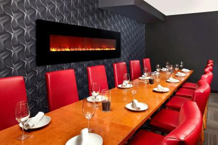Four Points by Sheraton & Suites West - 17