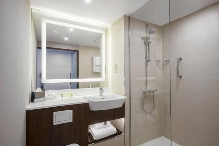 Courtyard by Marriott Edinburgh West - 26