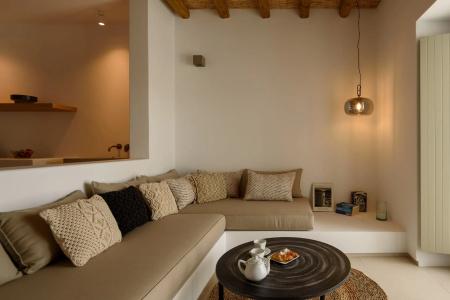 Este Luxury Suites - 24