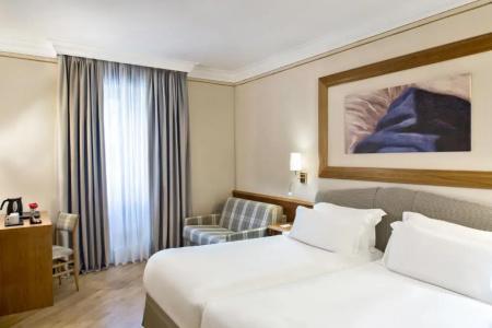 Renaissance Naples Mediterraneo - 74