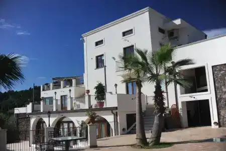 Tenuta Santatecla - 0