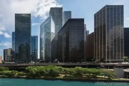 Swissotel Chicago - 22
