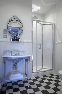 24 Royal Terrace - 46