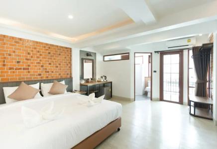 Old City Wall Inn - 176