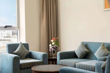 Ramada by Wyndham Dubai Deira - 11