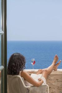 Moni Emvasis Luxury Suites - 26