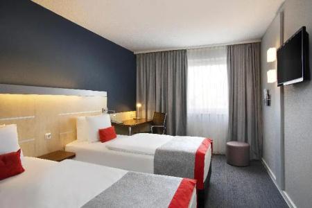 Holiday Inn Express Frankfurt Messe, An Ihg - 46
