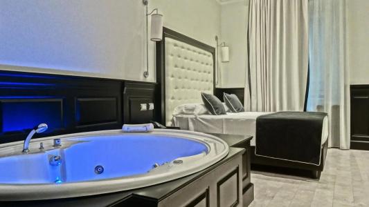 Vaticano Royal Suite Guest House - 17