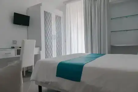 Tasso Suites & Spa - 40