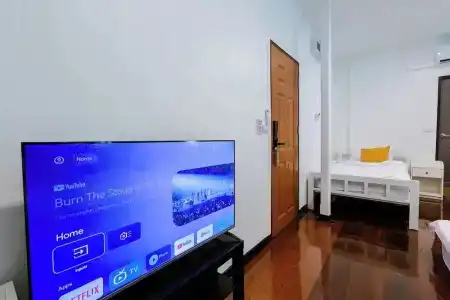 Diff Hostel - 184