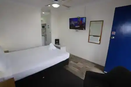 Reign Inn - 36