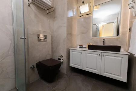 Kamer Suite & - 85