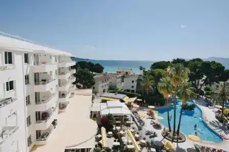 Ivory Playa Sports & Spa - 67