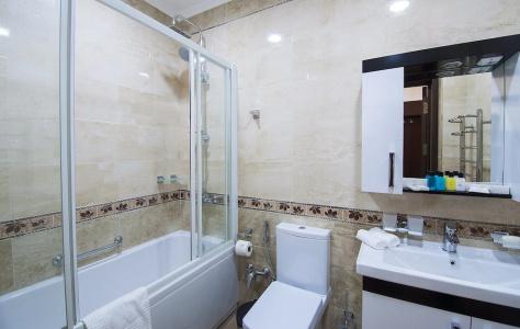 Royal Residence - 314