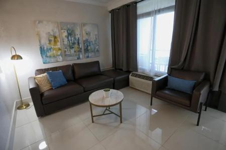 Boca Plaza - 175
