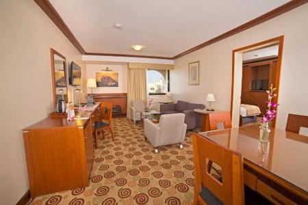 Ramada by Wyndham Bahrain - 32