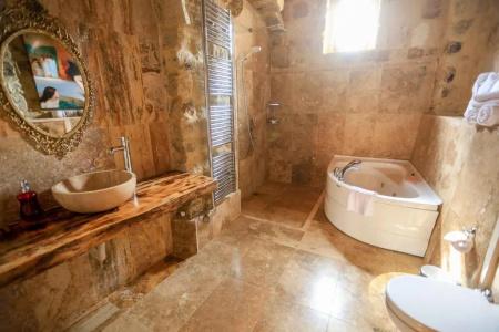 Abu Hayat Cave Suites - 38
