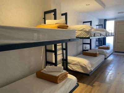 Singular By Eurotels - Albergue Juvenil - 26